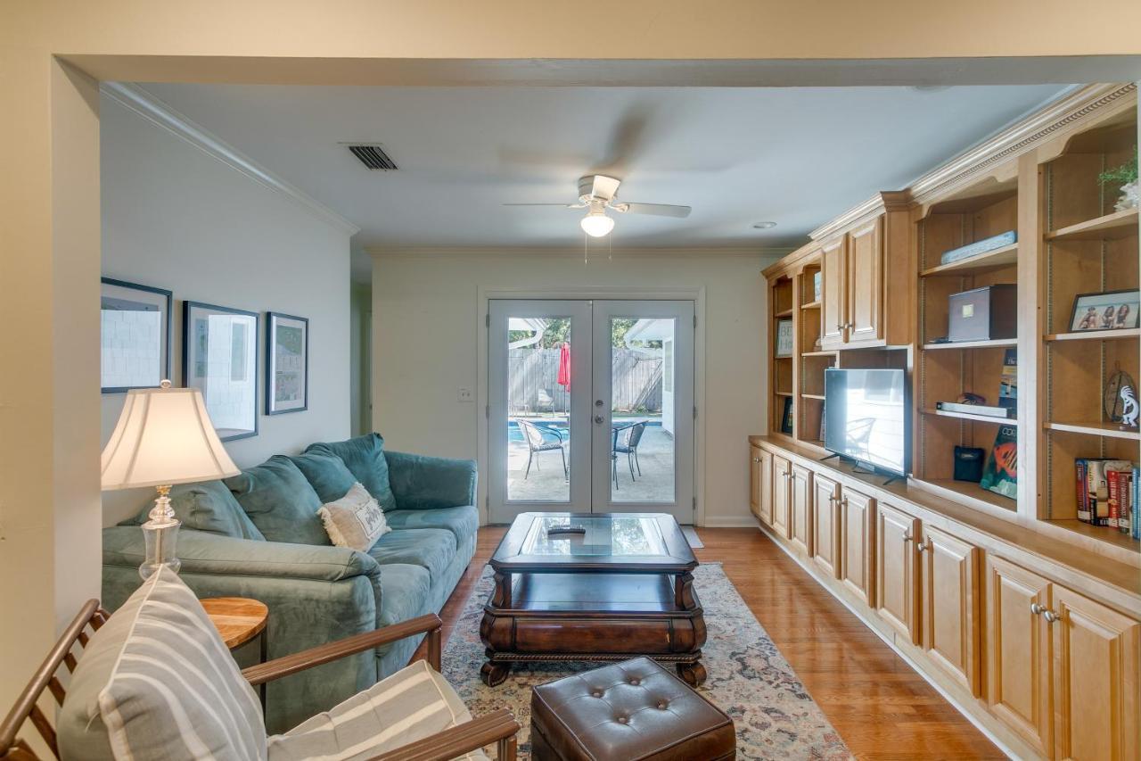 Spacious St Simons Island Vacation Rental With Pool! St. Simons Island ภายนอก รูปภาพ